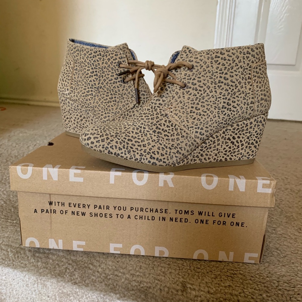 Cheetah Print Toms Wedges